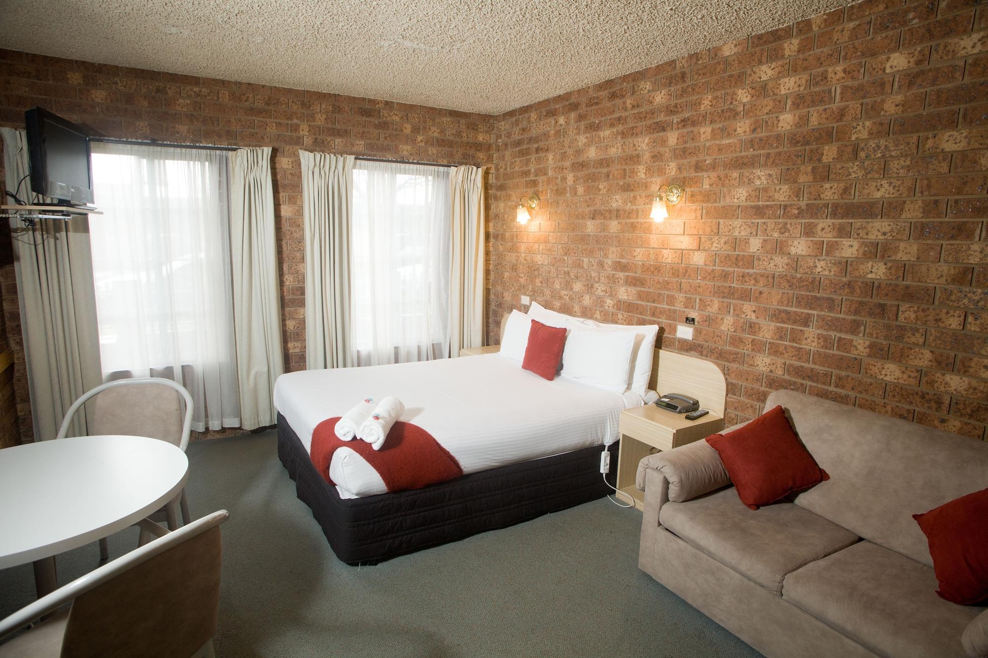 Courtyard Motor Inn シェパートン エクステリア 写真