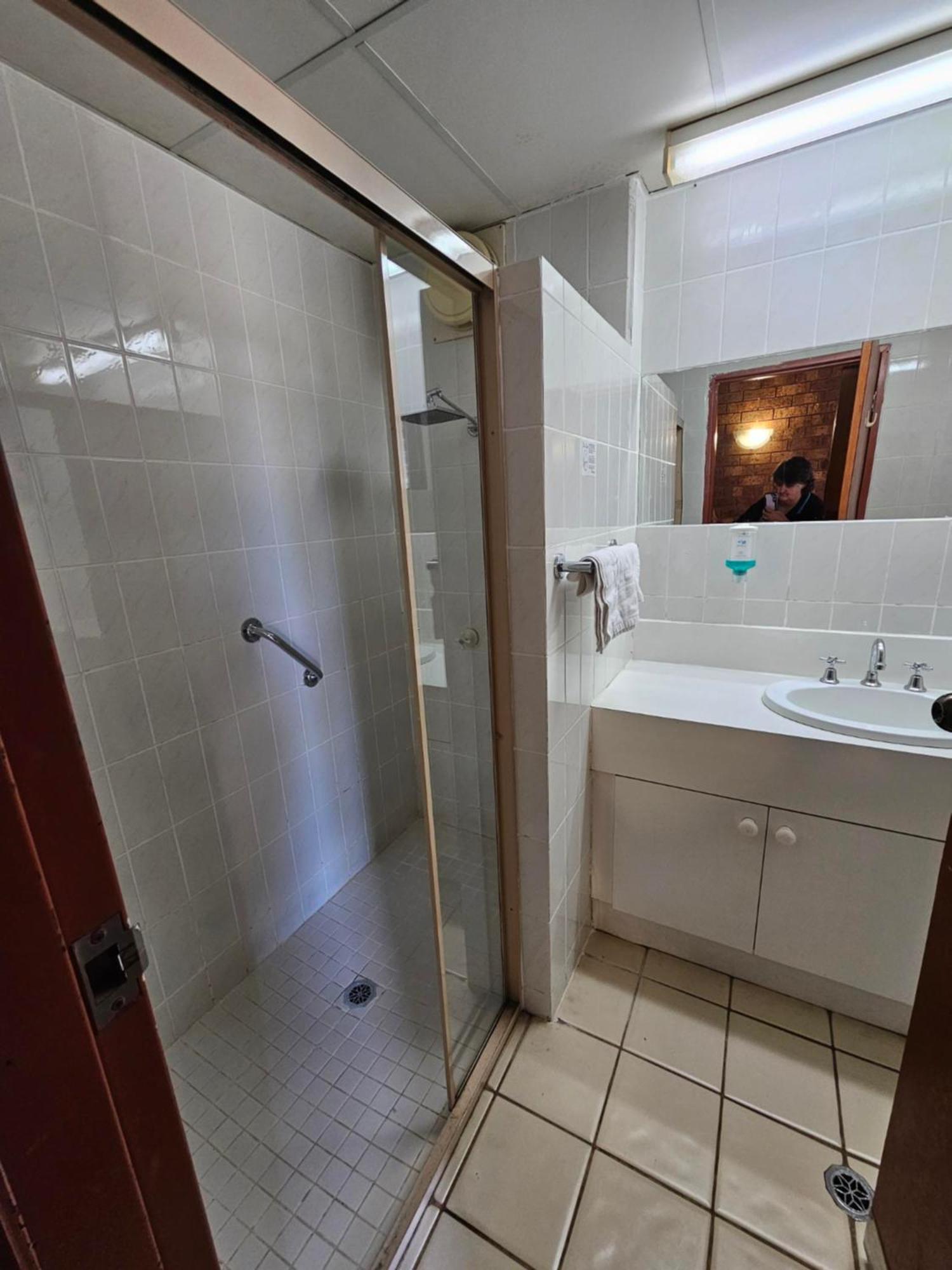 Courtyard Motor Inn シェパートン エクステリア 写真